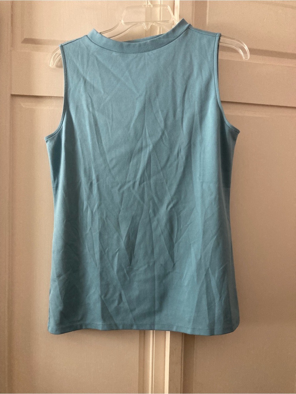Ann Taylor Sleeveless Crewneck Tank in Light Blue